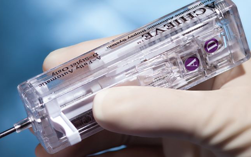 سوزن های بیوپسی و بررسی جامع و تخصصی انواع سوزن‌های نمونه‌برداری (Core Needle Biopsy) جهت تشخیص توده‌های پستان، کلیه، پروستات و کبد و ارائه برترین برندهای جهانی (Achieve, Bard, MDL) با مکانیزم‌های تمام اتوماتیک و نیمه اتوماتیک و سوزن بیوپسی و دقت میکرونی در نمونه‌برداری بافت نرم